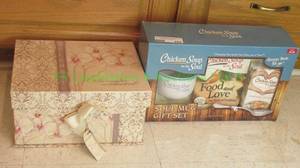 lot 284 image: Chicken soup for the soul gift set and Life must be celebrated gift box