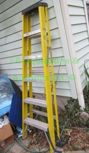 lot 331 image: Keller model 776 6ft household ladder