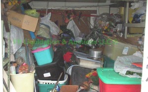 lot 335 image: Contents of entire storage shed. Packed full tools, hardware, fabrics and more