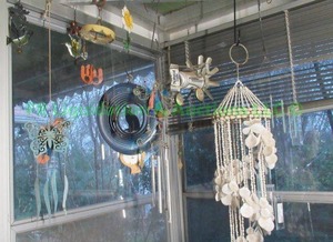 lot 321 image: Various style wind chimes as shown