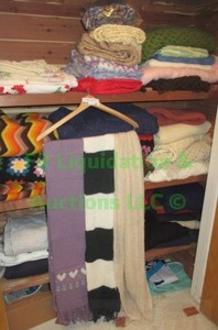 lot 287 image: Hand crafted afghan blankets and more
