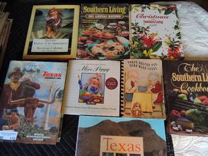 lot 172 image: Book lot- Southern Living cookbook, Thank heaven for homemade cooks, 1986 Christmas southern cooking 1981 annual recipes , In the Kitchen with Miss Piggy and more