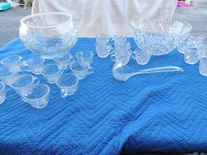 lot 79 image: 2 punch bowls 1 with 12 matching cups and one with grape design and 11 matching cups