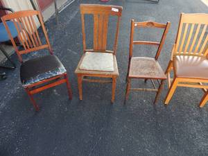 lot 186 image: 5 various dining chairs