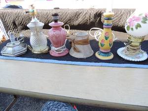 lot 197 image: Lamps1 yellow & pink floral design, 1 hand painted floral design oil lamp in great condition, Solid rose pink lamp, clear glass lamp, 1 tea light church stand NO SHADES