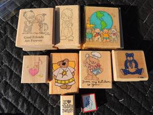 lot 207 image: Stars and Moons lot of art rubber stamps