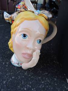 lot 220 image: Cardew Collectables by Paul Cordew Alice in Wonderland porcelain piece