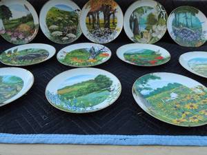 lot 224 image: ROYAL WINDSOR  - 12 Wild flowers of the State from original paintings by ralph Mark Blue bonnet,wild honey suckel, black eyed susan, regal lily , bee balm and more - PLATE NUMBER IS 357