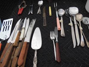 lot 249 image: Lot of assorted flatware, spoons forks, knives, pie server, steak knife spatula and more