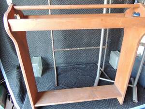 lot 284 image: Clothes rack-quilt rack and dress rack
