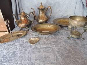 lot 305 image: 2 silver teapots, S&P holder  and more