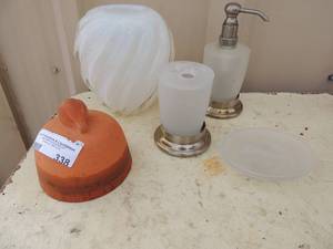 lot 338 image: Clay Duck,    frosted bathroom set and white vase