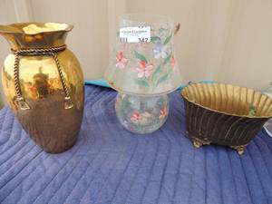 lot 342 image: Brass planter and vasematch flowered vase andplanter