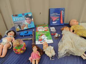 lot 348 image: paper creations paper airplanesx 2 coloring books  euro  method istant immersion #971762, scooby doo globe and harmonica