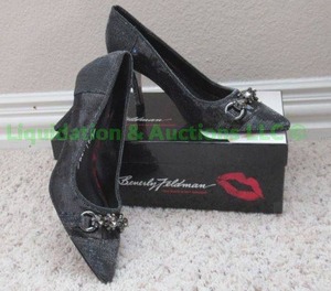 lot 37 image: Beverly Feldman Ladys high heel shoes never worn in original box, size 7-12M