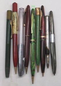 lot 43 image: Sheaffers Antique & Vintage pens