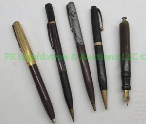 lot 41 image: Vintage Parker pens & mechanical pencils