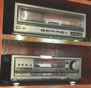 lot 120 image: Technics Stereo receiver model SA-AX810 & Compact disc changer model SL-MC60