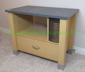 lot 163 image: Entertainment cabinet 35 x 21 x 28