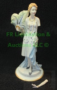 lot 251 image: Capodimonte artist signed, marked 1928, one arm broken off