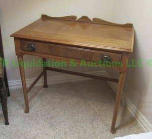 lot 170 image: Early century Nathan Straus & Sons solid wood writing table, approx. 34 x 20 x 29