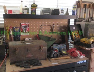 lot 243 image: Contents of top shelf and bench top including Craftsman tool box and Screwdriver set