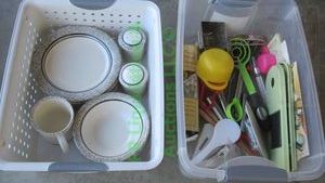 lot 254 image: Pfaltzgraft dishware and assorted kitchen utensils