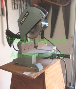 lot 249 image: Delta miter saw model 34-080