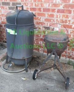 lot 257 image: Vintage cast iron barbecuer and smoker