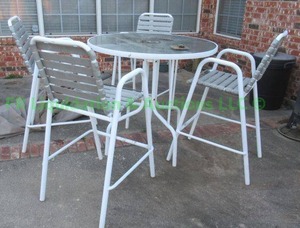 lot 258 image: Patio table & chair set (6 piece) includes umbrella (fabric needs replaced)