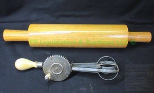 lot 66 image: Mid century hand mixer and solid rift cut oak rolling pin