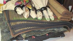 lot 60 image: Assorted rush weave place mats and napkin set