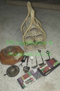 lot 33 image: Wine serving accessories including golf themed utensils