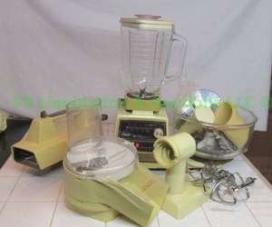 lot 84 image: Oster controlled power kitchen center, Blender, mixer, food processor all-in-one