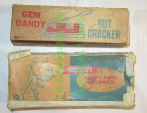 lot 80 image: Retro Gem Dandy nut cracker & Universal food-meat chopper