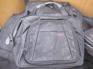 lot 4 image: LAPTOP COMPUTER BAGS IN ASSORTED SIZES AND MAKES. DELL, THINKPAD AND MORE IN LARGE BIN. FIRST CUSTOMER GETS FIRST PICK.