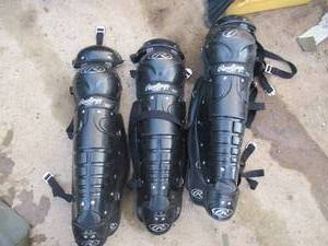 lot 13 image: RAWLINGS SHIN GUARDS FOR ADULTS AND YOUTH 3 PAIR PER LOT