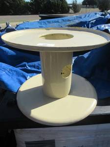 lot 24 image: 3 METAL SPOOLS FOR HYDRAULIC AIR HOSES 14 X 20