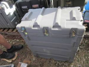 lot 27 image: PELICAN HARDIGG MILITARY HARD PLASTIC CASE WATERPROOF AND AIR TIGHT 27 X 16 X 33 WITH BREATHER VALVE