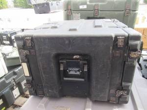 lot 31 image: PELICAN HARDIGG MILITARY HARD PLASTIC CASE WATERPROOF AND AIR TIGHT 22 X 22 X 14
