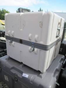 lot 33 image: PARKER HARD PLASTIC DURABLE SHIPPING CONTAINER WATERPROOF AND AIR TIGHT 23 X 23 X 21