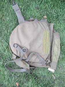 lot 53 image: SMALL SHOULDER CARRY BAGS APPROX 11 X 14