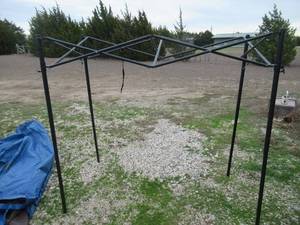 lot 54 image: MILITARY COLLAPSIBLE TENT FRAME