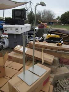 lot 55 image: SUPERGAIN INC. SINGLE HANDBAG DISPLAY SET STANDS ITEM# 535738SPS0285 2 PER BOX