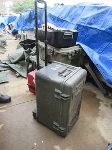 lot 62 image: KIPPERTOOL VERSATILE ROLL AROUND TOOL BOX FOR MILITARY MECHANICS HARD PLASTIC 24 X 14 X 17