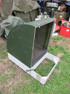 lot 67 image: MILITARY EXHAUST FAN WITH COWLING WORKS GREAT