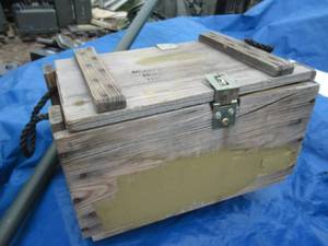 lot 83 image: WOOD MILITARY AMMO BOX 20 X 12 X 11