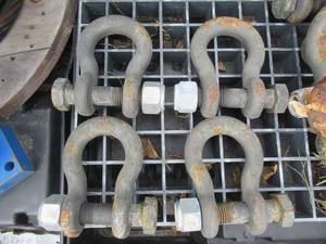 lot 90 image: CROSBY 9 12 ANCHOR SHACKLE BOLT TYPE