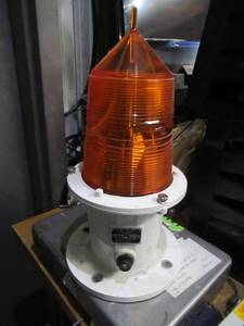 lot 93 image: AUTOMATIC POWER INC. MARINE SIGNAL LANTERN ENCLOSURE MODEL# 2492 HOLDS UP TO 8 LIGHTS THAT CHANGE WHEN 1 BURNS OUT