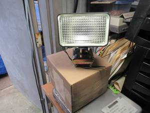 lot 103 image: PHOENIX STURDLITE MODEL# 2470F HEAVY DUTY LIGHTS IN UNOPENED BOXES